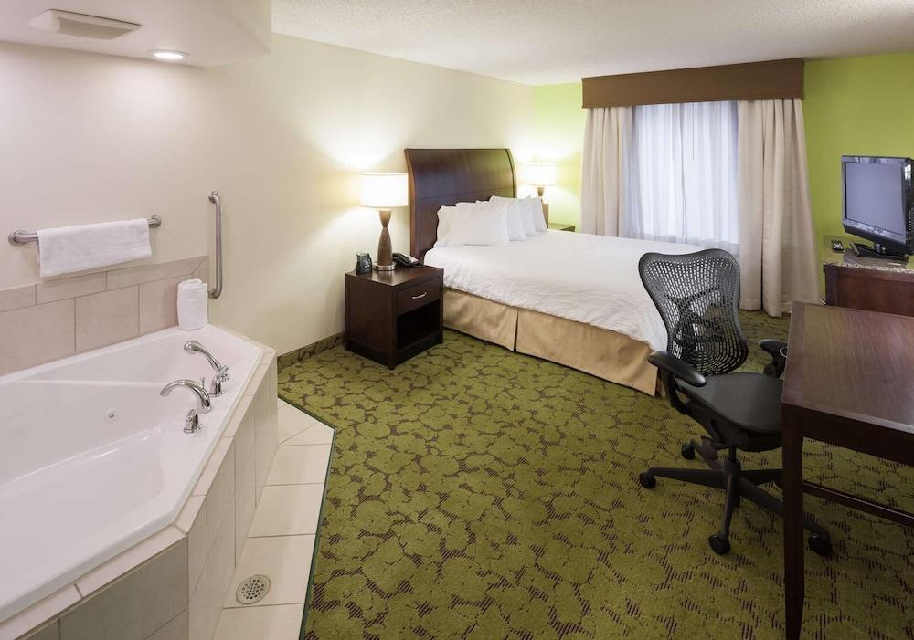 Hilton Garden 3*
