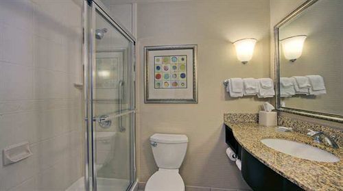Hilton Garden Hotel 3*