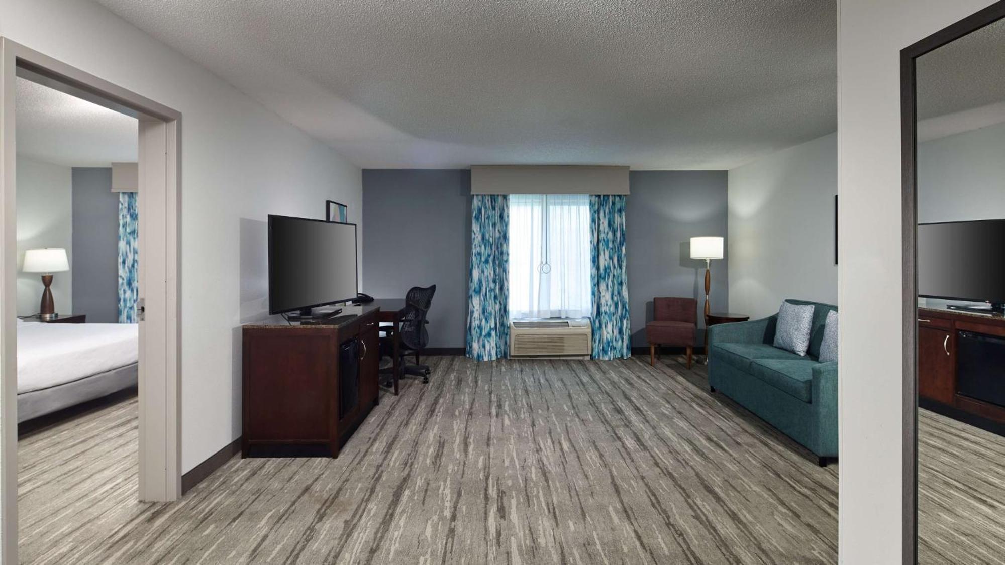 Hilton Garden 3*